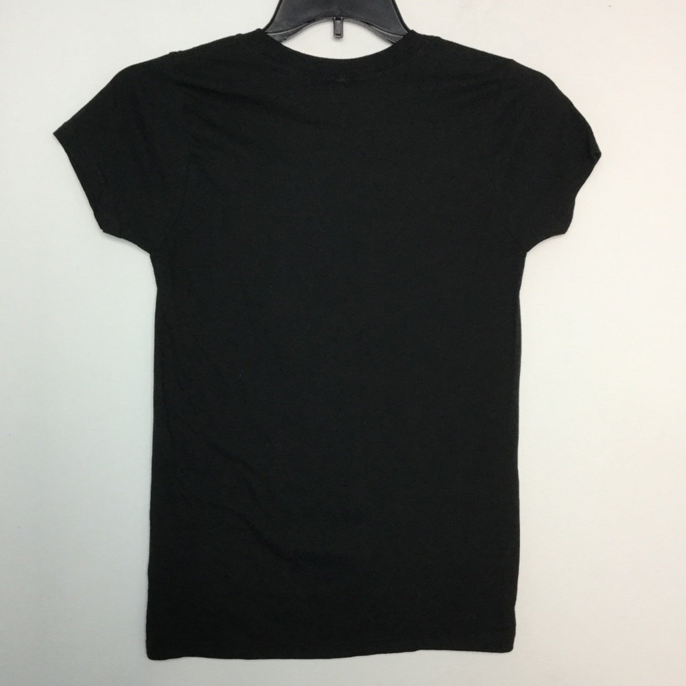 I Love ❤️ Chicago S T-Shirt Top Black Crewneck NWT - Picture 2 of 6